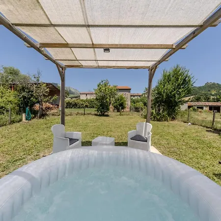 Dai Du Bourdei בית כפרי Frontino