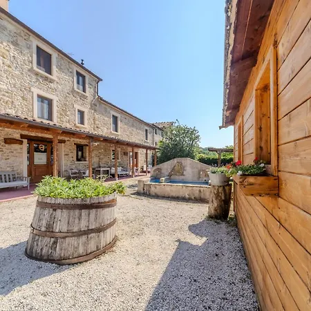 Country house Dai Du Bourdei Frontino