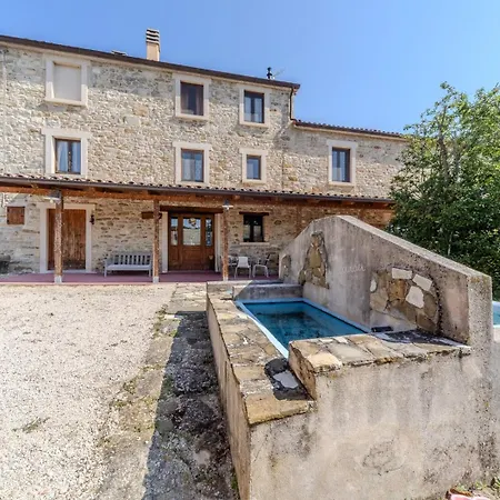 Dai Du Bourdei Country house Frontino