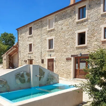 Dai Du Bourdei Country house